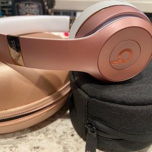 Beat headphones 🎧